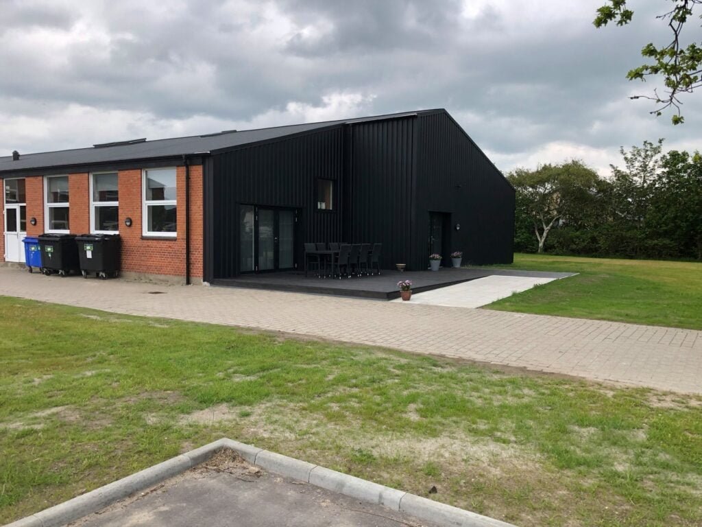 66108133_1393906340765755_3948219158671392768_n